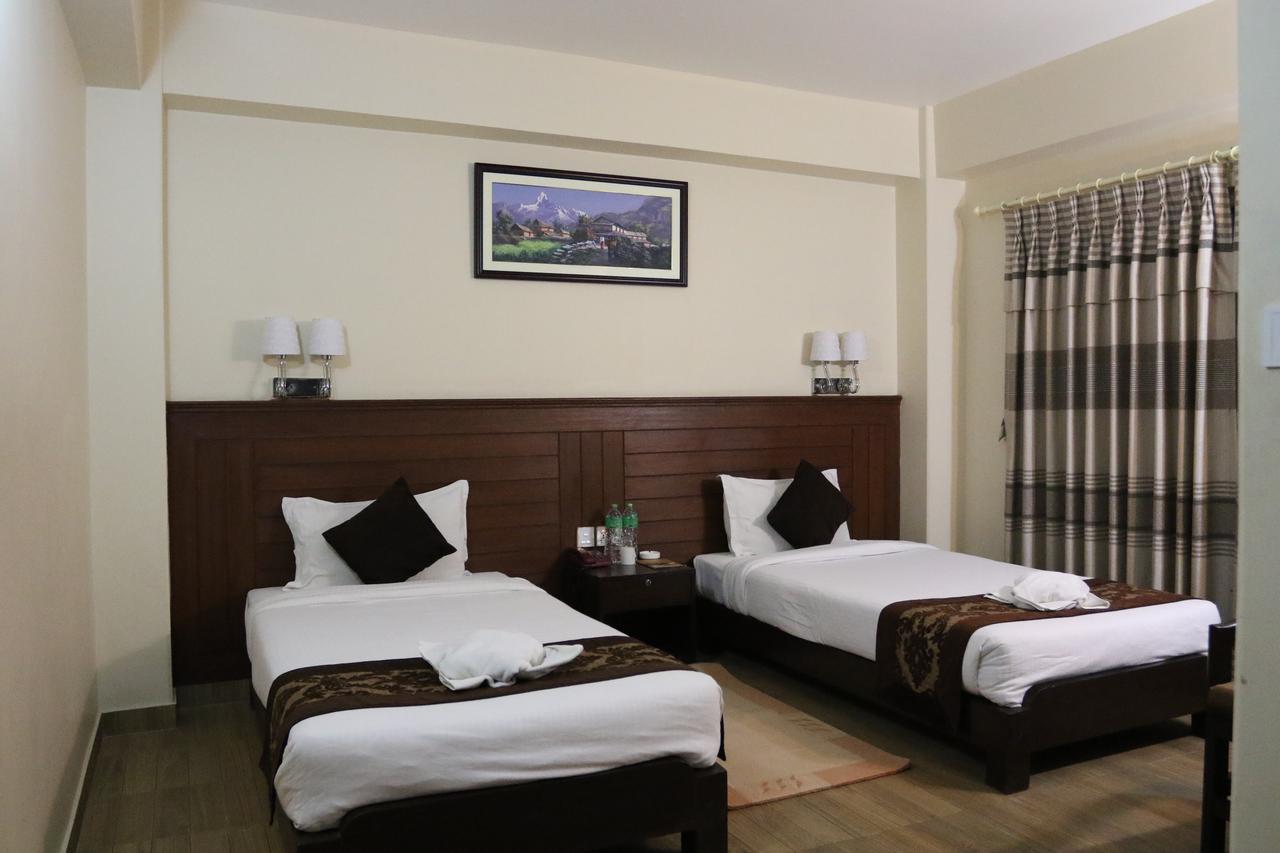 פוקהרה Hotel The Coast מראה חיצוני תמונה