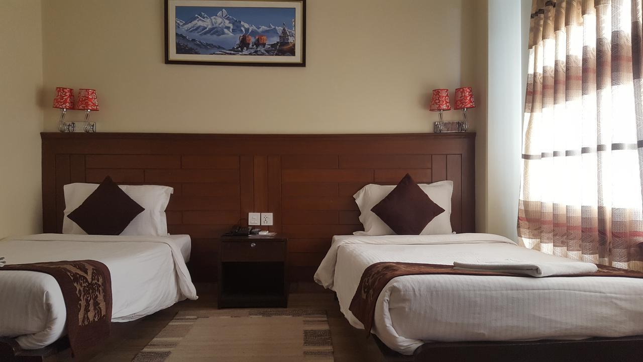 פוקהרה Hotel The Coast מראה חיצוני תמונה